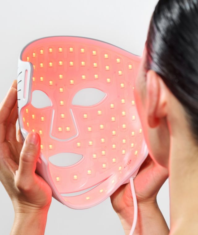 CURRENTBODY SKIN™ LEDライトセラピーマスク Red Light Therapy Mask | LED Face Mask | CurrentBody USA
